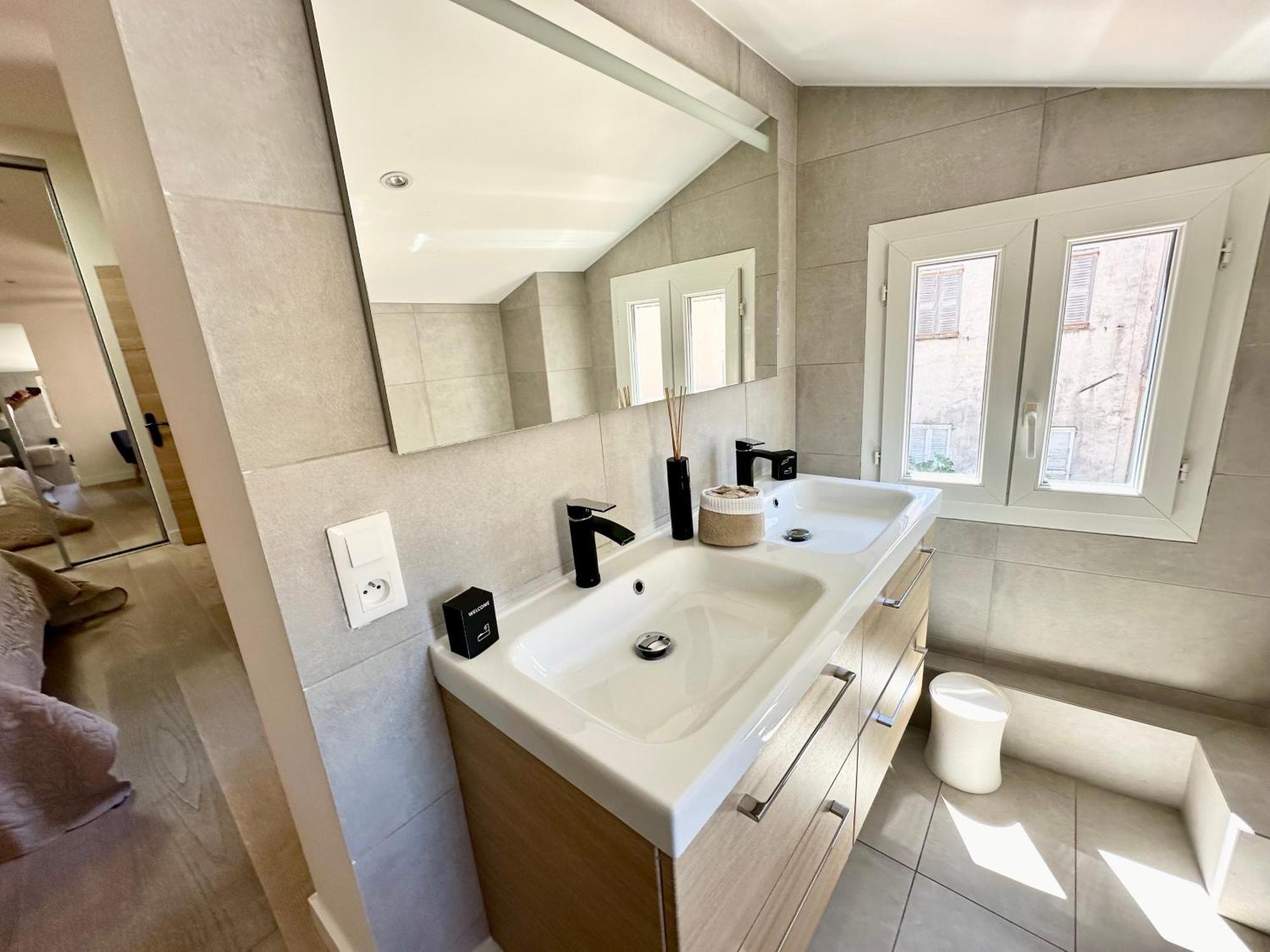 Gorgeous Brand New 2 Bedrooms Antibes Exteriör bild